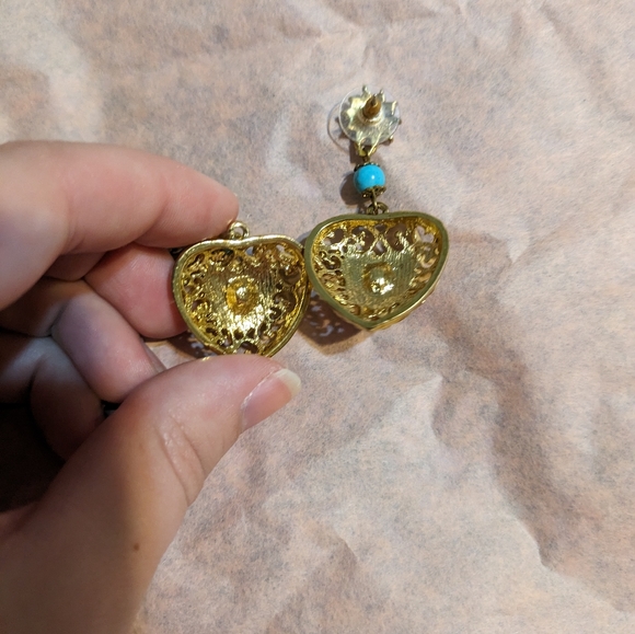 Lopsided funky whimsical Betsey earringss - Picture 3 of 3